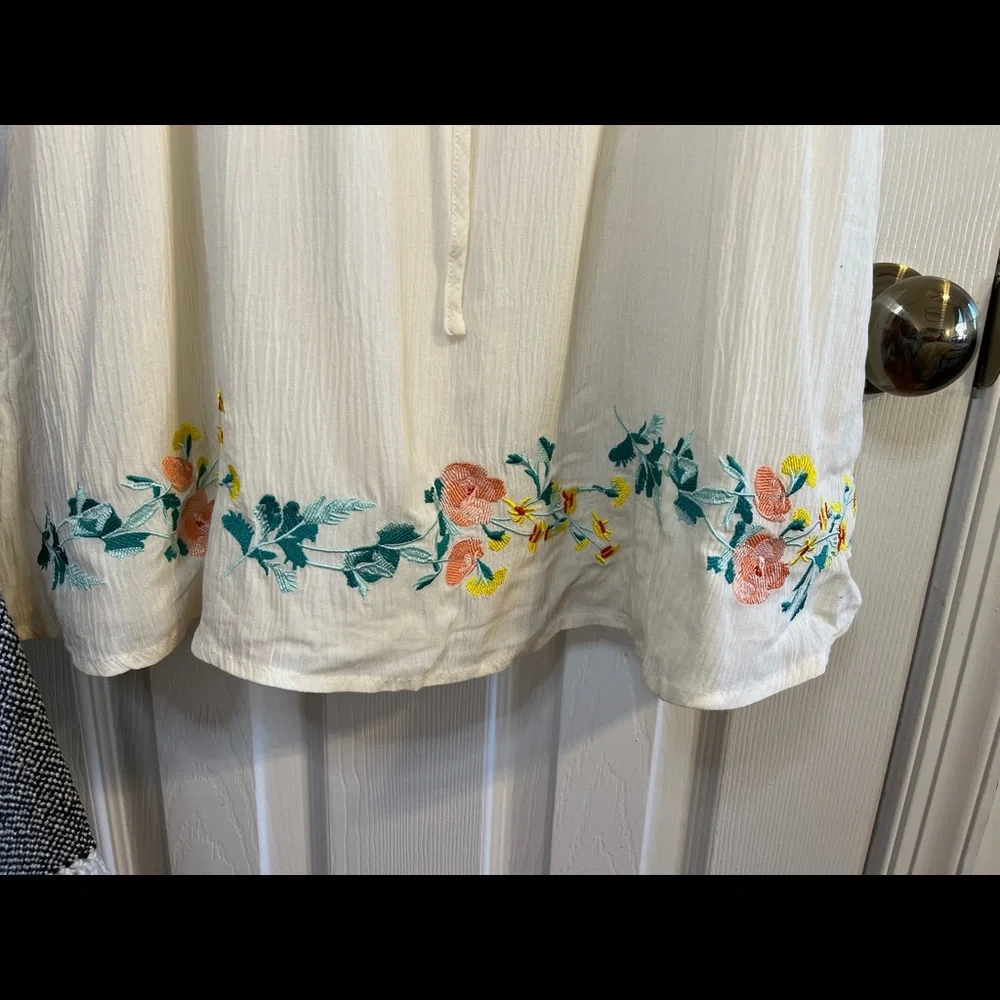 Jack by BB Dakota Gwendolyn Dress With Embroidery - Picture 10 of 11
